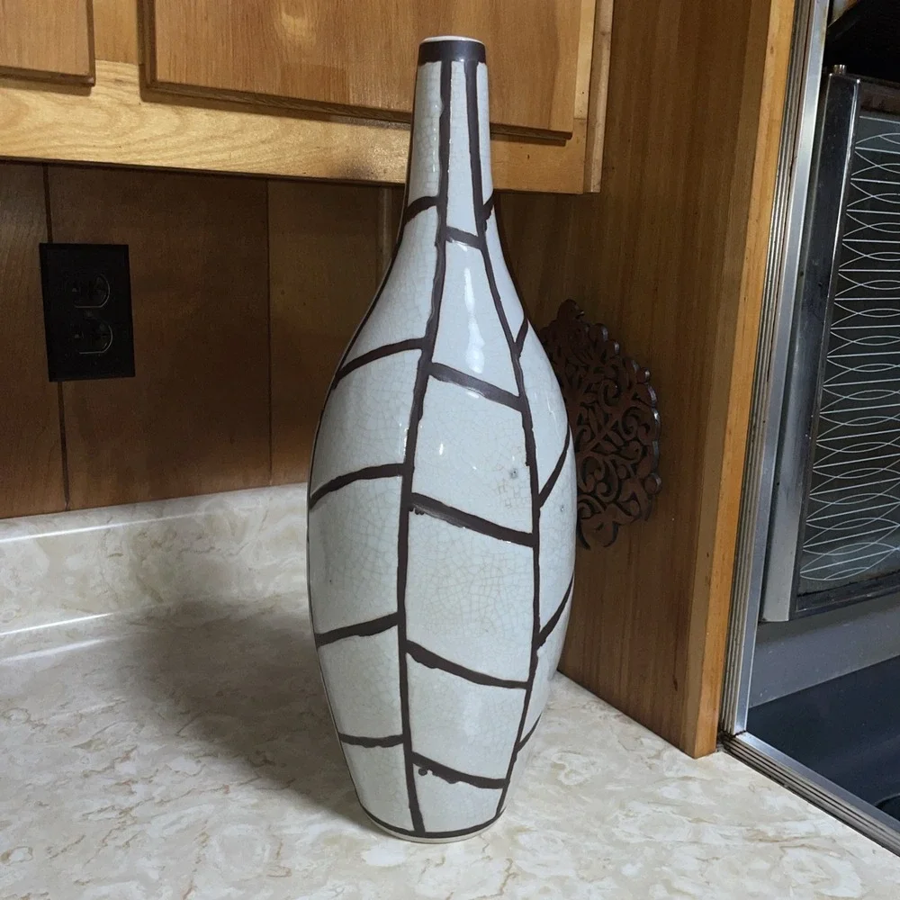 RARE SHAPE Vintage Formalities by Baum Brothers Geometric Crackle‎ Tall 18